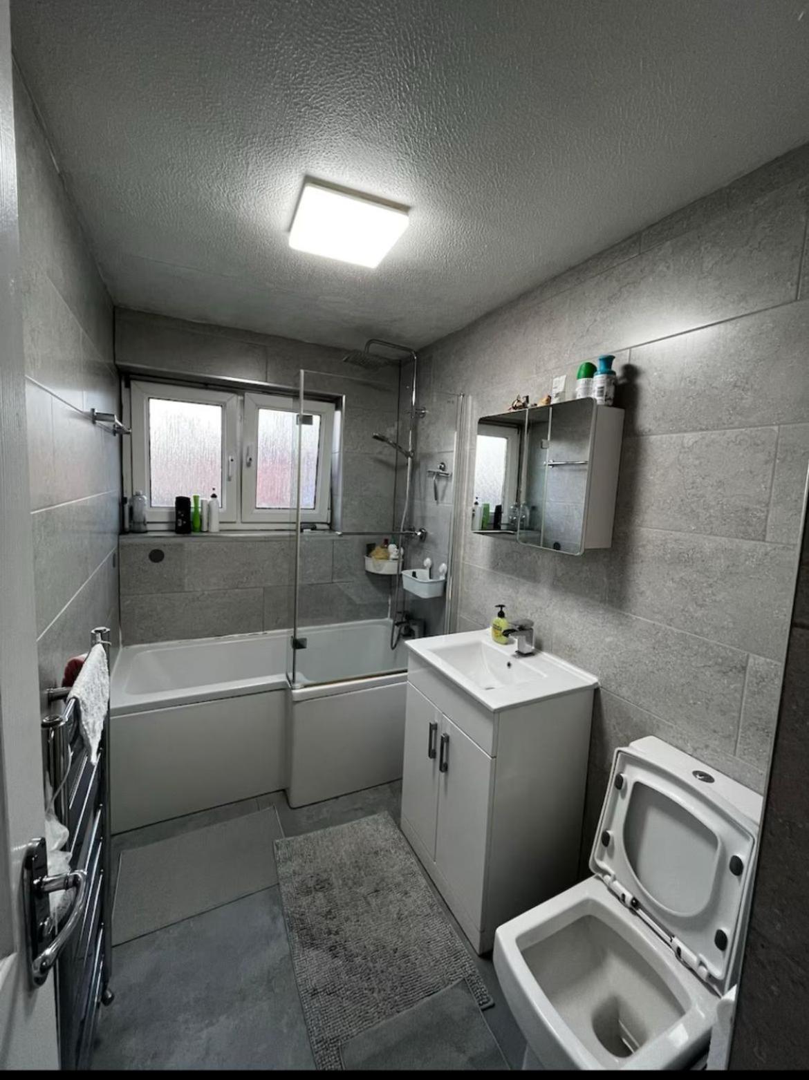 Plaistow Comfort Stay Londen Buitenkant foto